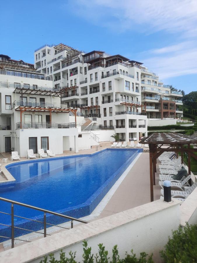 Byala Vista Cliff Apartments Exteriör bild